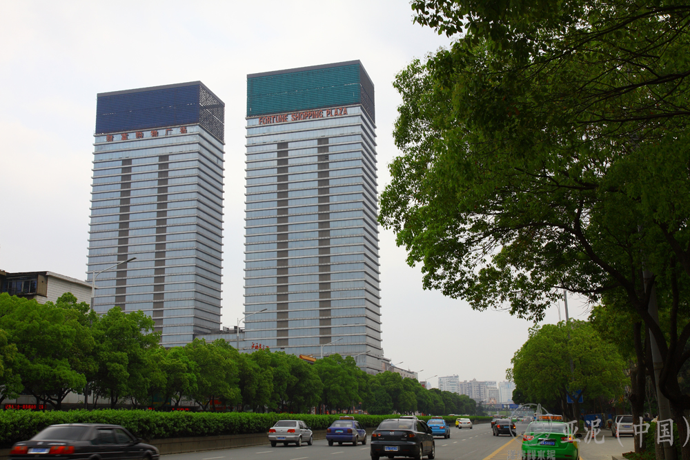 南昌財(cái)富廣場(chǎng)